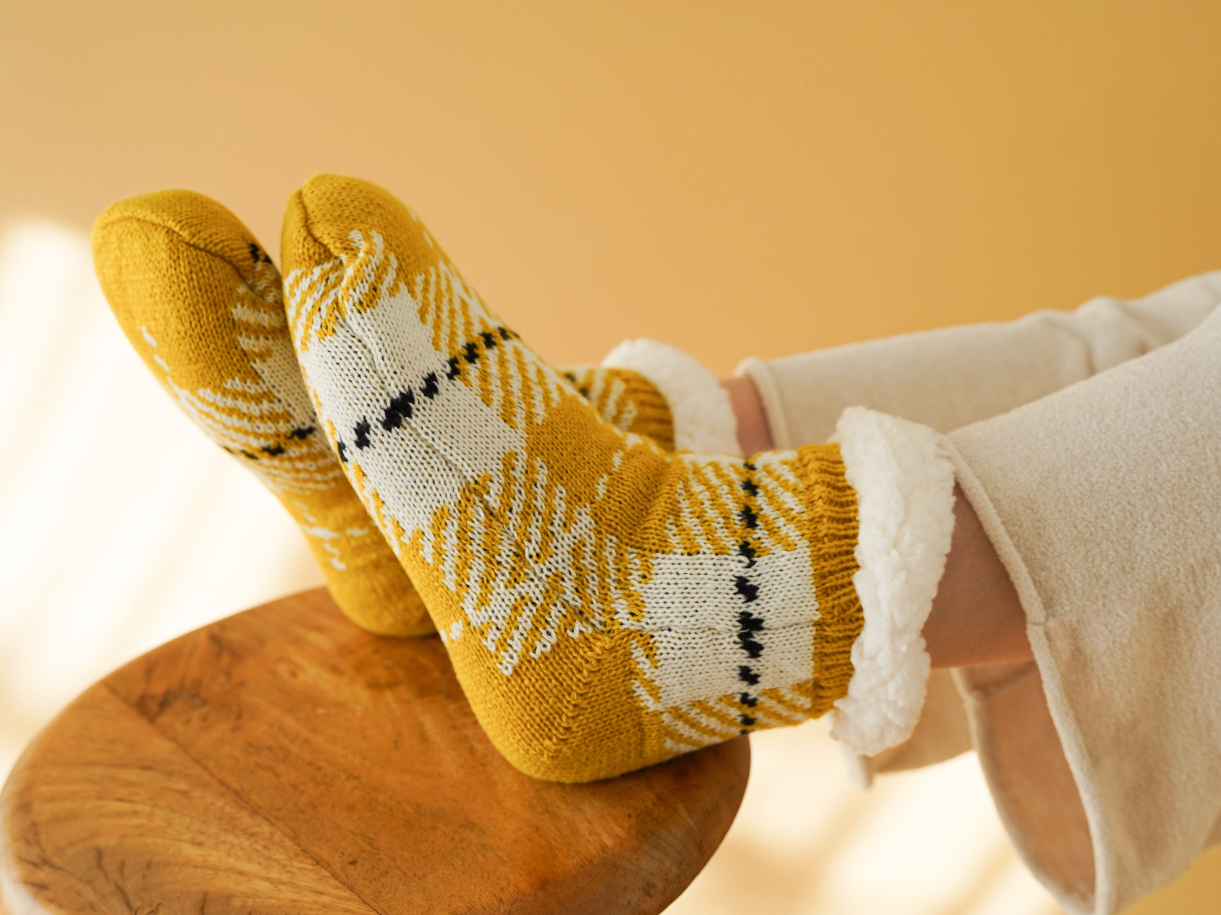 WINTER LEG WEAR