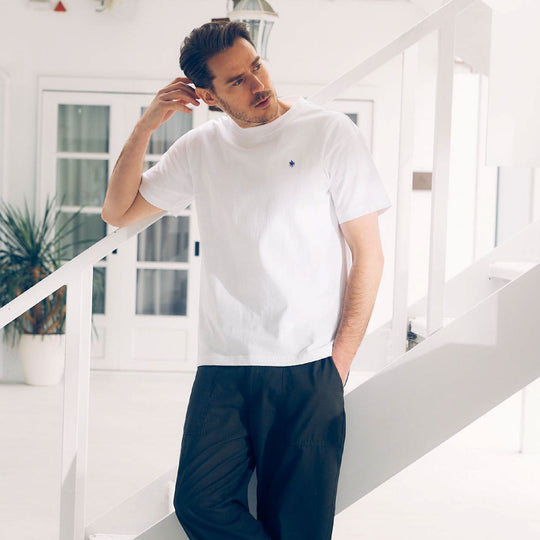 【MEN’S】ワンポイント刺繍クルーネックTシャツ