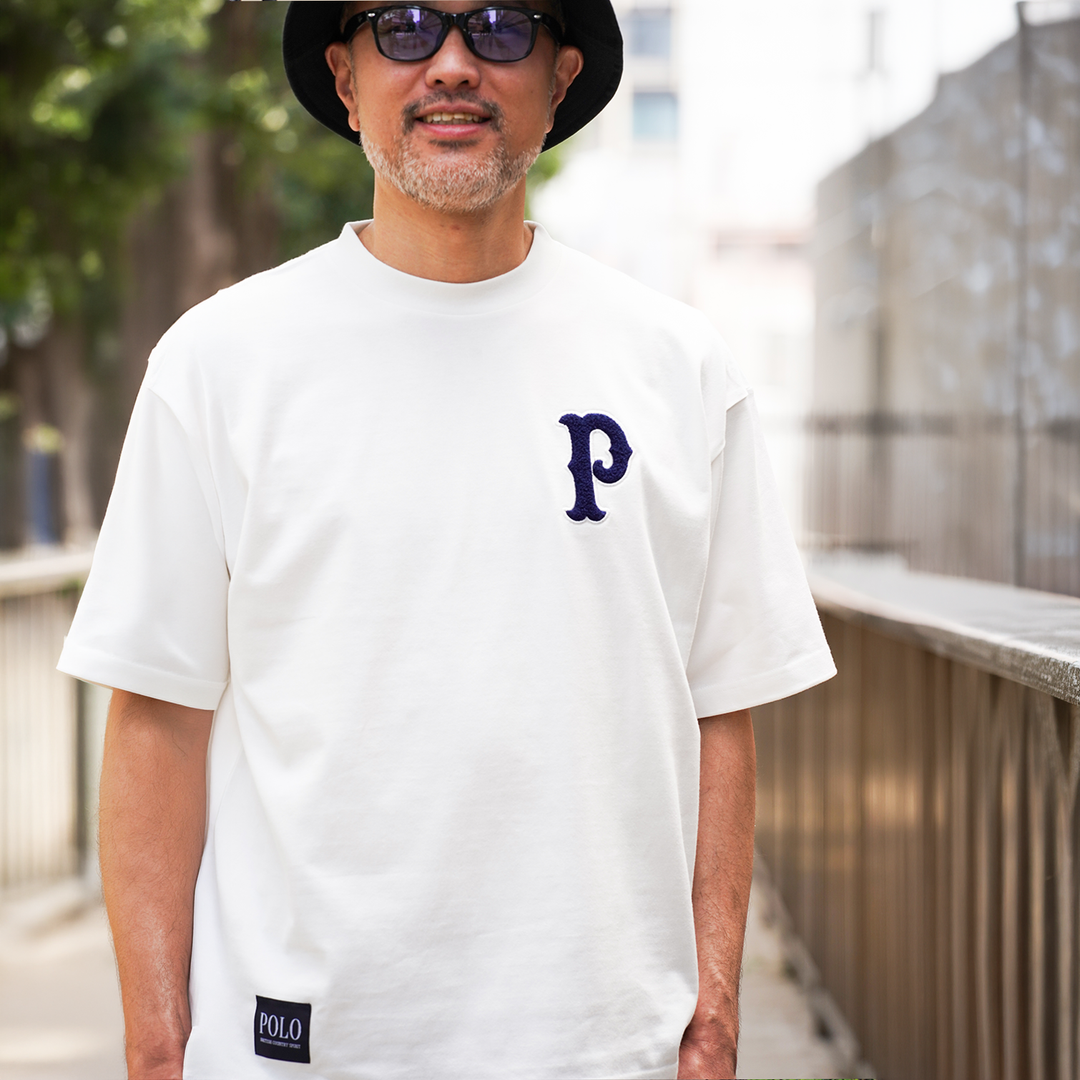Chenille P Logo Tシャツ