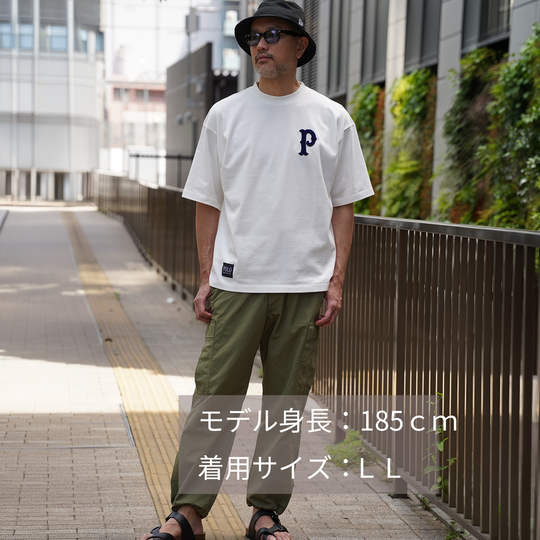 Chenille P Logo Tシャツ